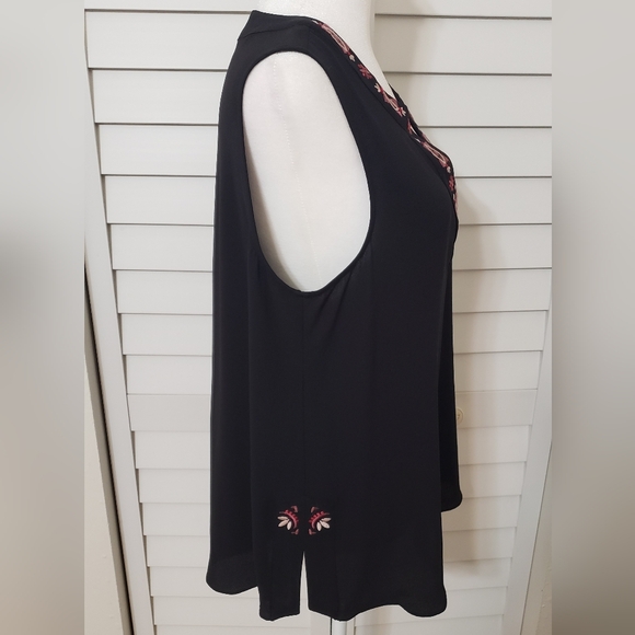 NWT Vince Camuto Women’s Bloom Rich Black Tank Size M - Picture 4 of 15